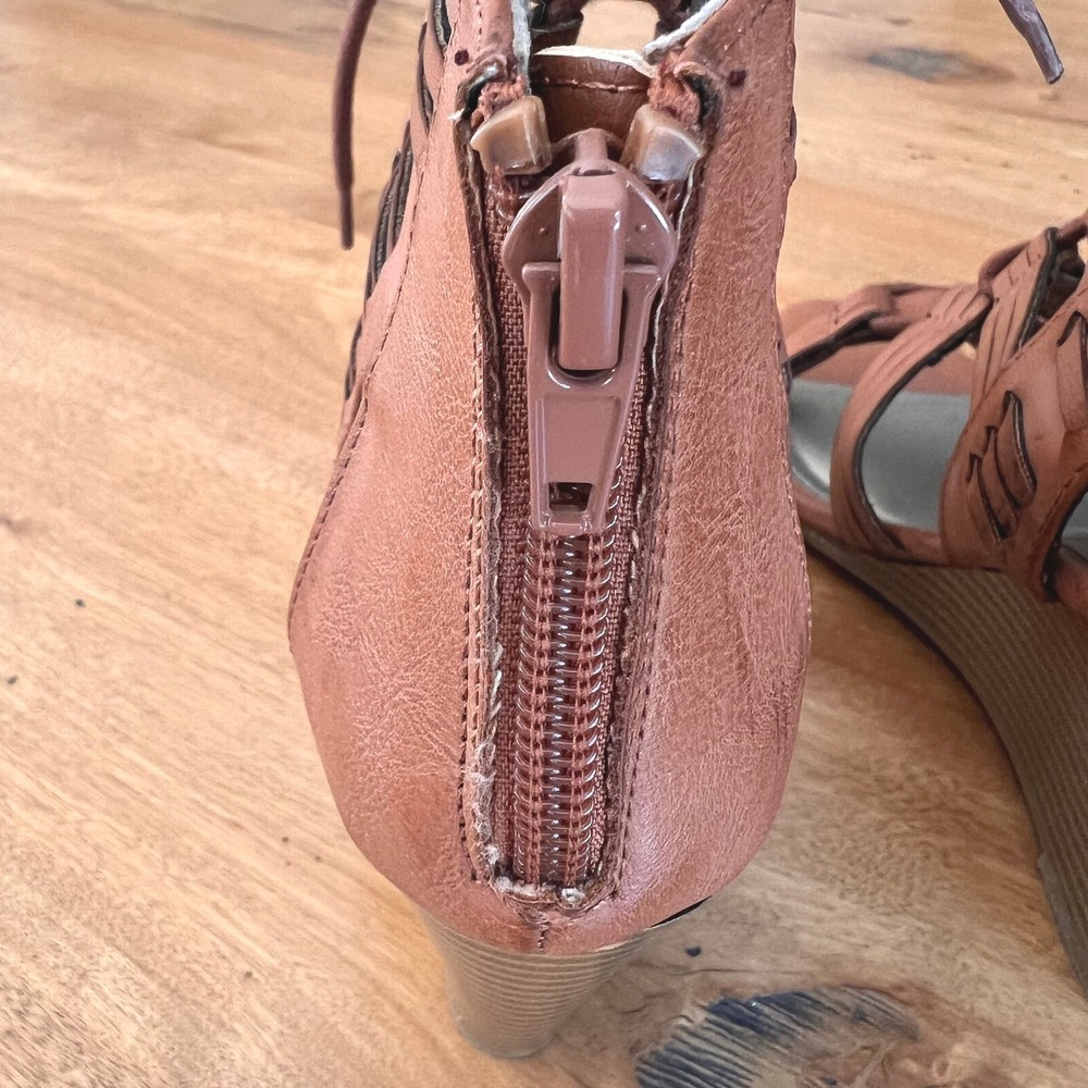 Rampage Womens Gladiator Wedge Sandals Cognac Brown Lace Strappy Shoes NEW 6.5 - Picture 4 of 10